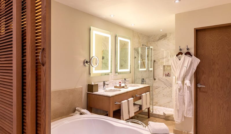 Moon Palace Jamaica - Junior Suite Bathroom